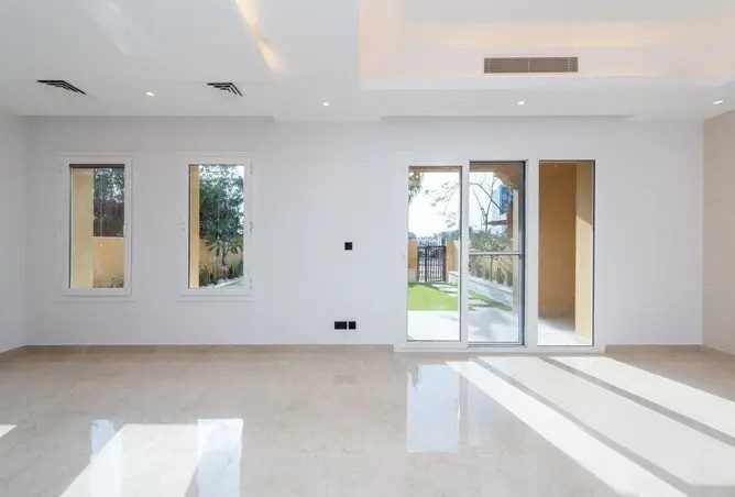 Outdoor tiles that survive a Dubai summer